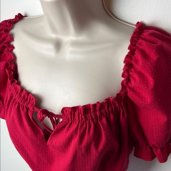 MINKPINK Hadley Red Peasant Milkmaid Puff Sleeve Crop Off Shoulder Prarie NWT - Picture 3 of 9